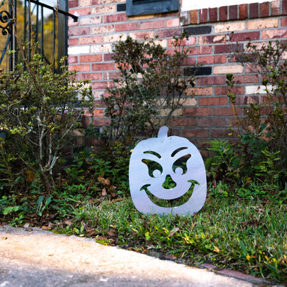 Yard Pumpkin