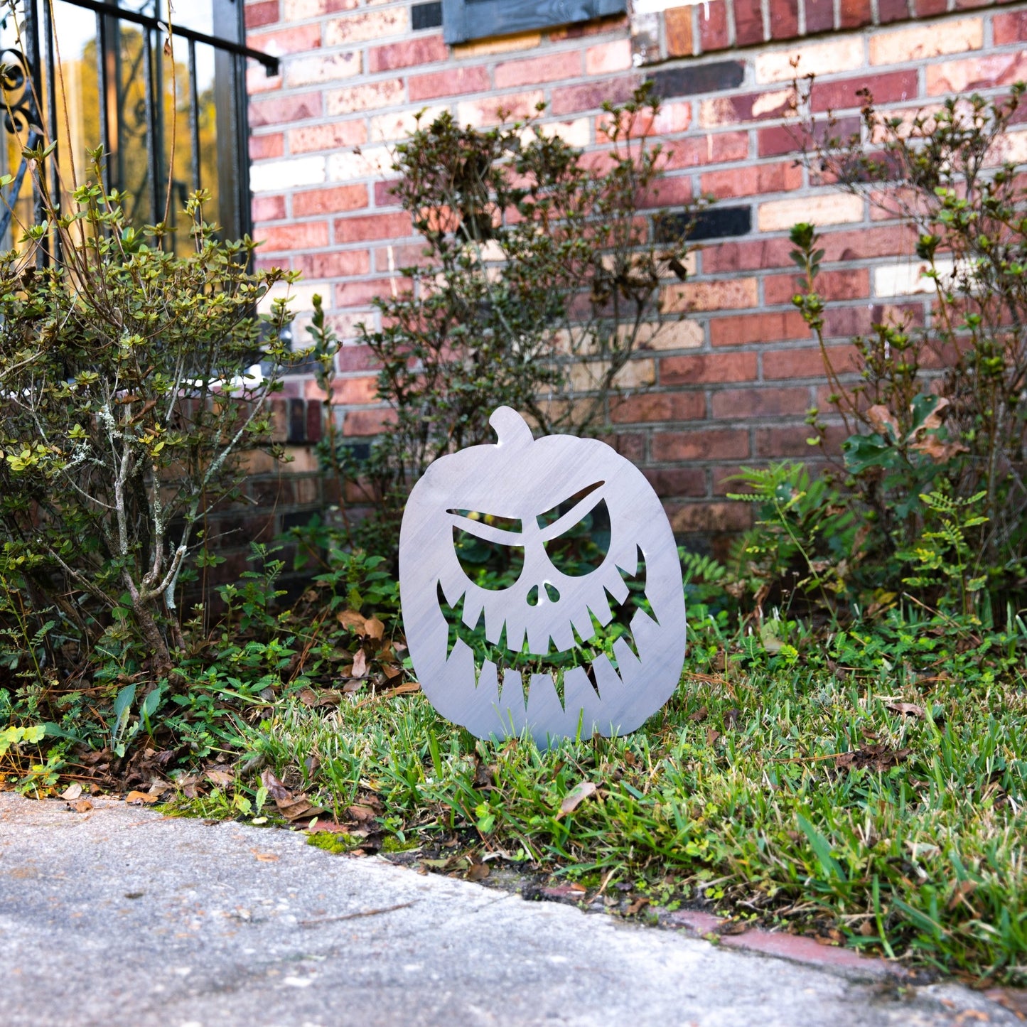 Yard Pumpkin