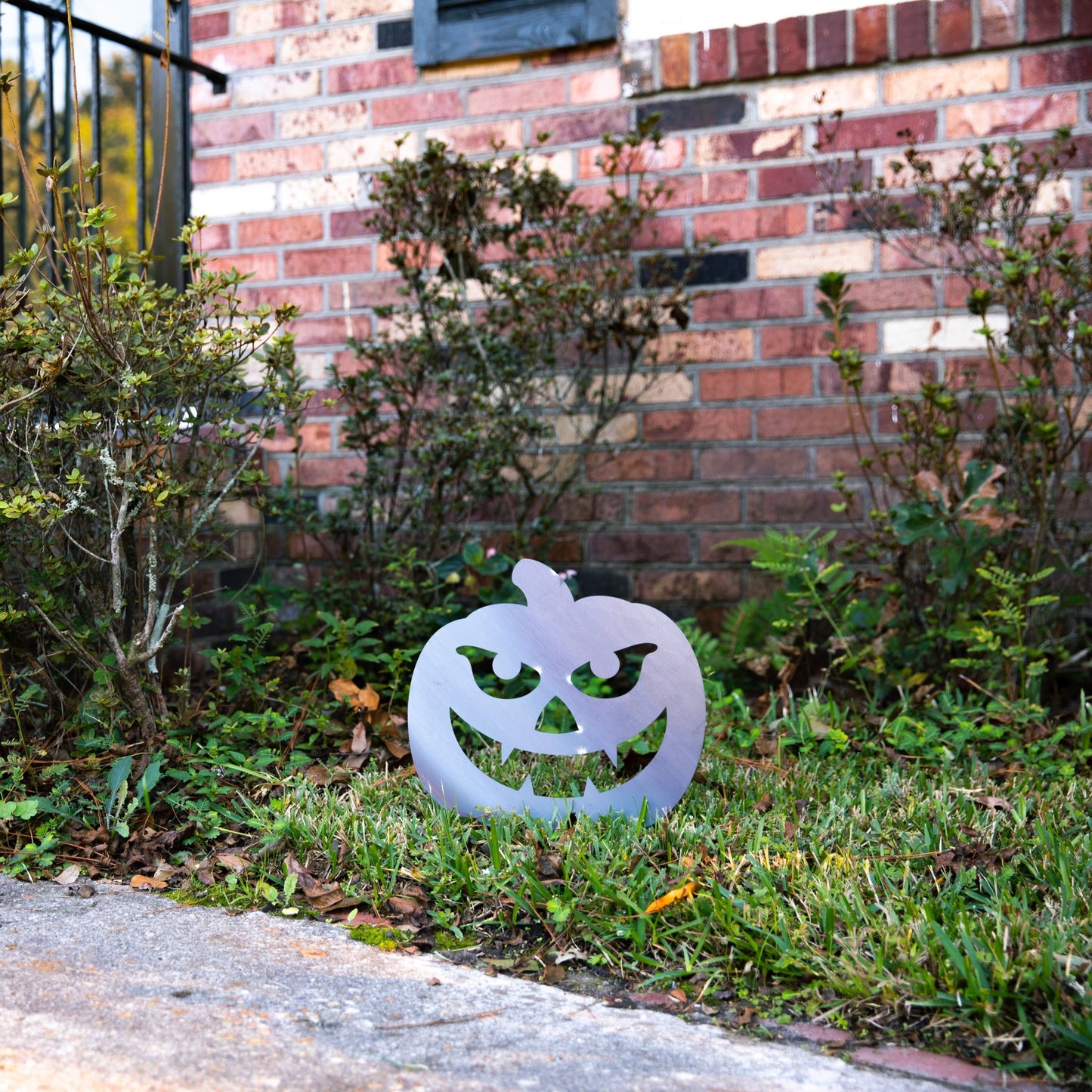 Yard Pumpkin