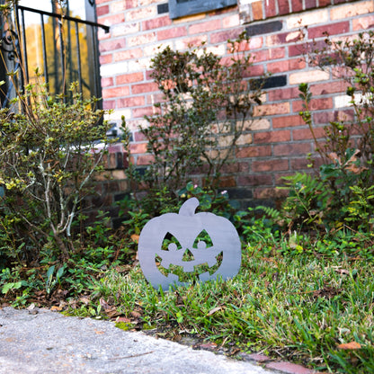 Yard Pumpkin