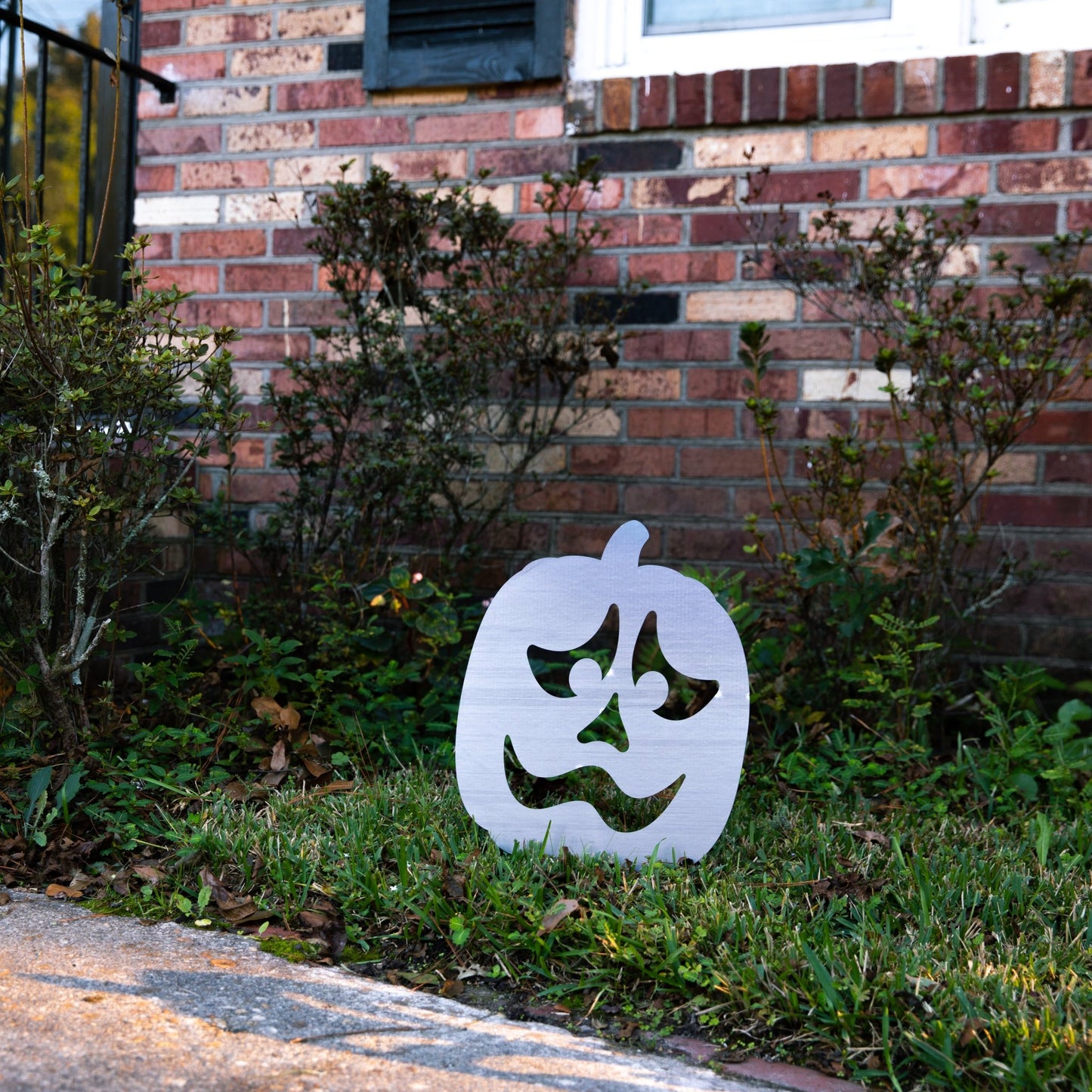 Yard Pumpkin